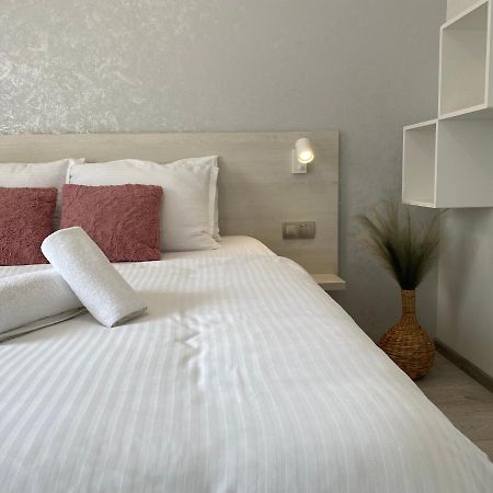 Guest Rooms Asenevtsi City Center ヴェリコ・タルノヴォ エクステリア 写真