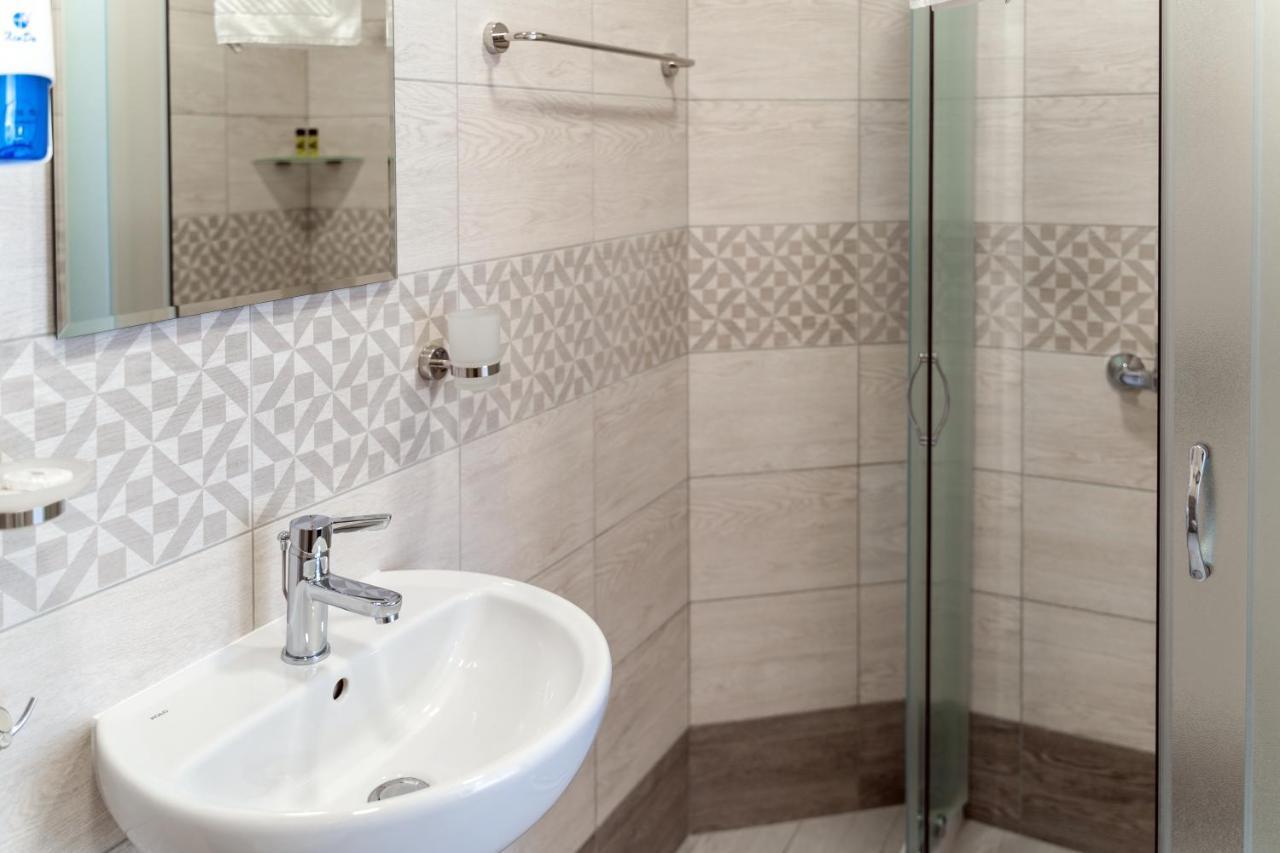 Guest Rooms Asenevtsi City Center ヴェリコ・タルノヴォ エクステリア 写真