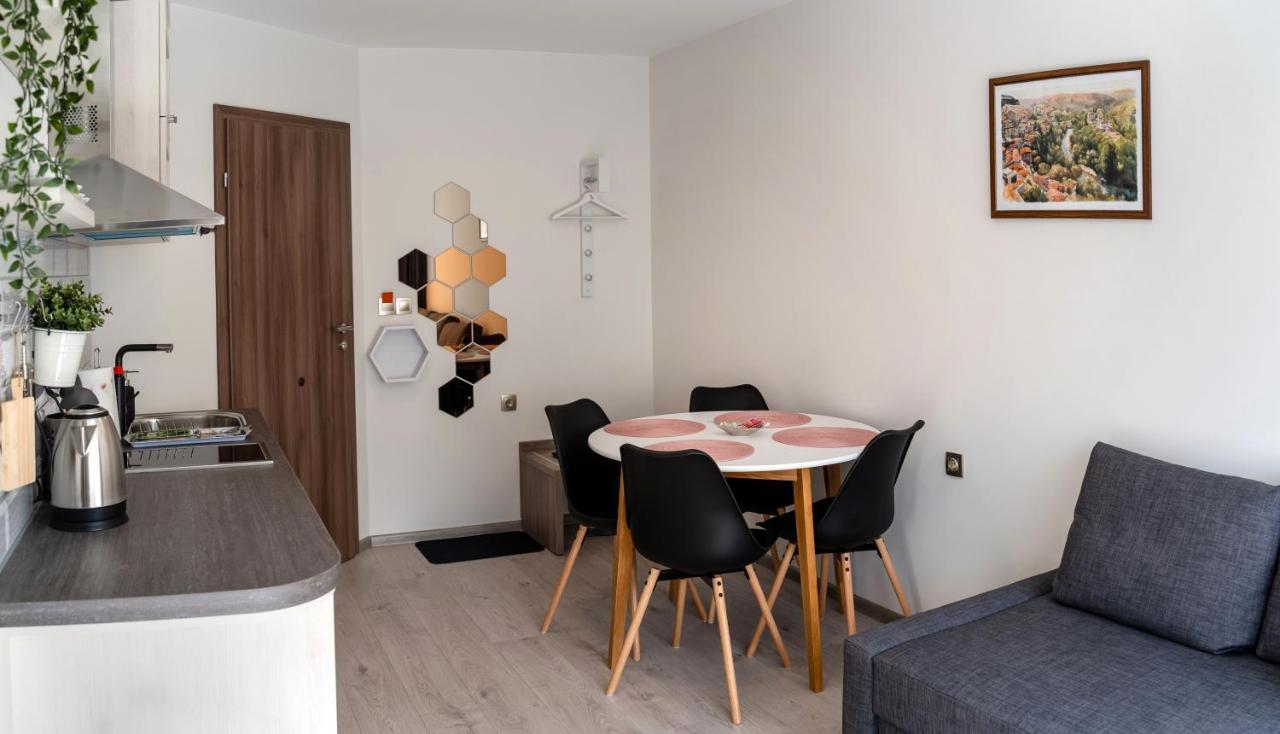 Guest Rooms Asenevtsi City Center ヴェリコ・タルノヴォ エクステリア 写真